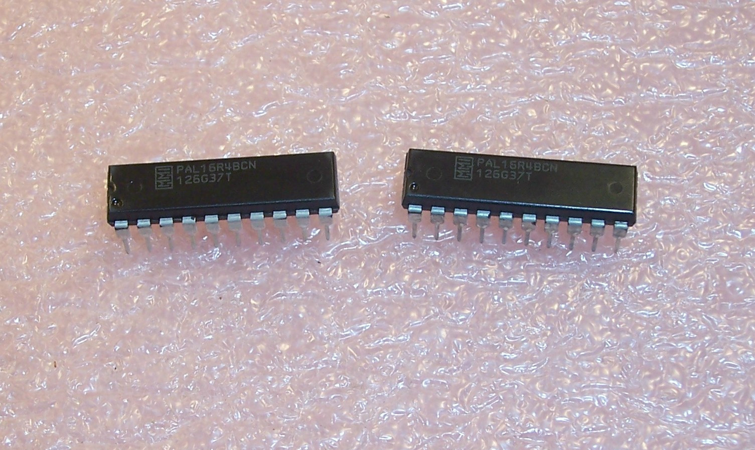 QTY (18)  PAL16R4BCN MMI 20 PIN DIP TTL programmable array logic NOS 1 TUBE