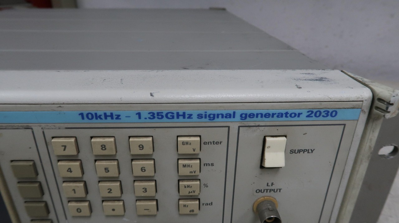 MARCONI INSTRUMENTS 2030 SIGNAL GENERATOR