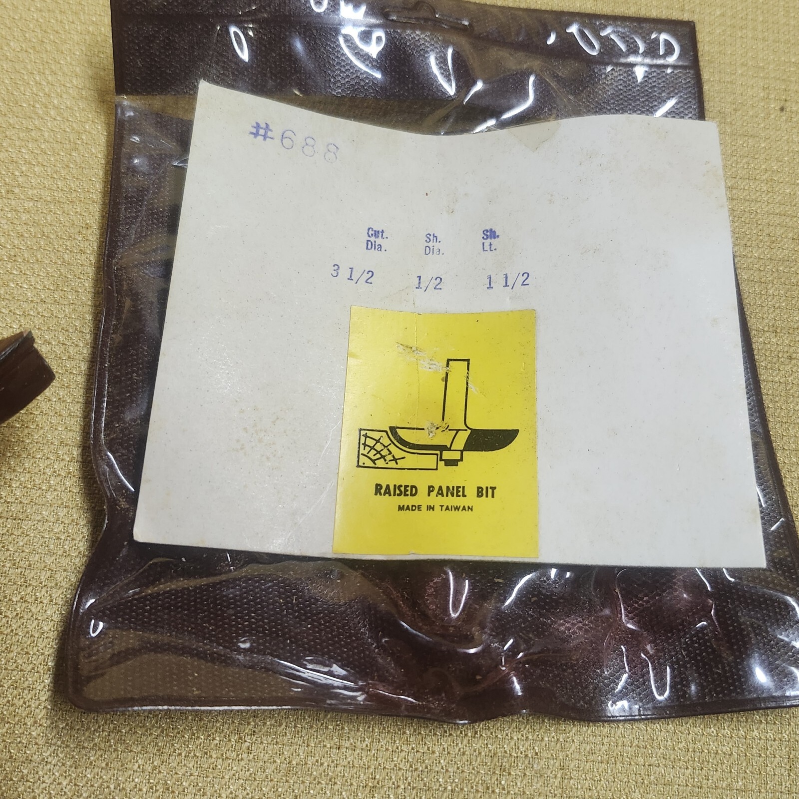Ogee Raised Panel Bit Cut Dia= 3 1/2 Sh=1/2 Sh Lt 1 1/2