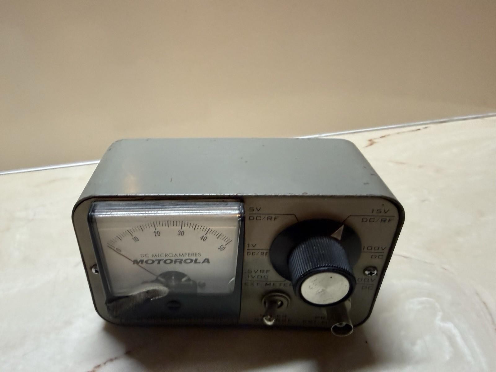 MOTOROLA TEK 7A DC/RF ALIGNMENT METER RADIO TEST UNIT