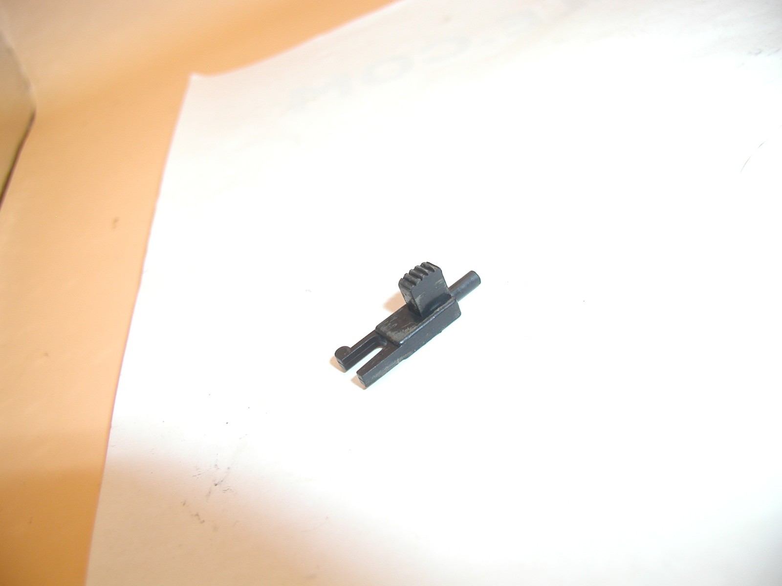 Crosman 760 Pumpmaster - BB Retainer