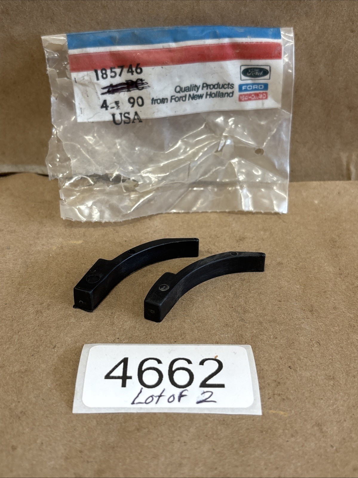 FORD New Holland 185746 Nylon Bearing ~ Fits 43 Models of Attachments Qty 2
