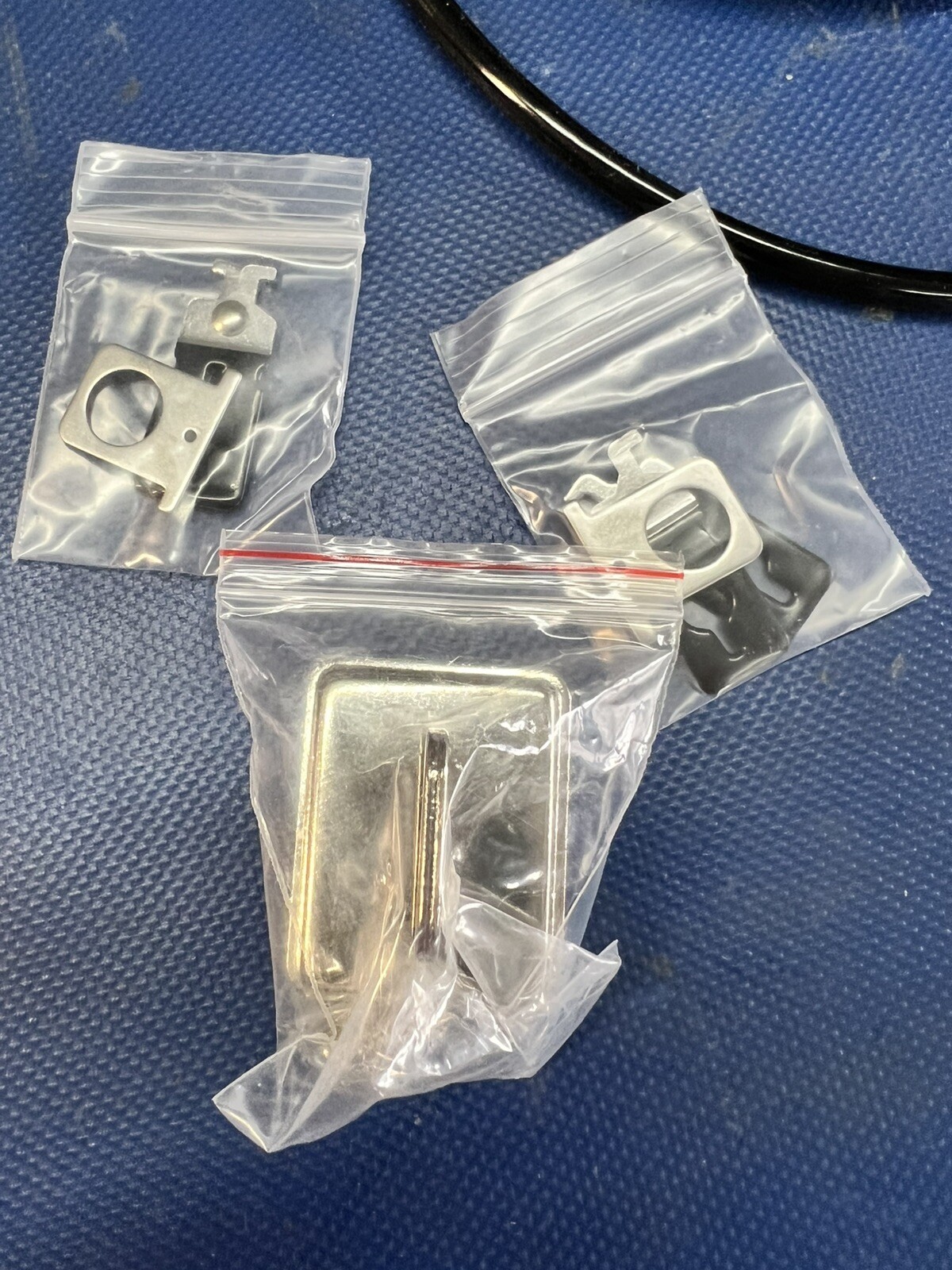NEW Key/Keyed Laptop/Computer Cable Security Lock w/ Mounting Hardware