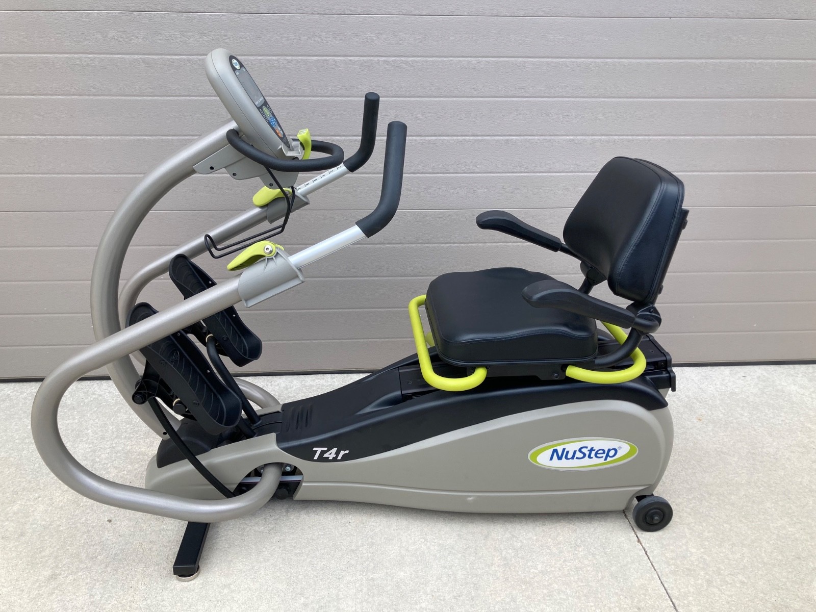 NuStep T4r Elliptical Recumbent Cross Trainer Rehabilitation Rehab Machine