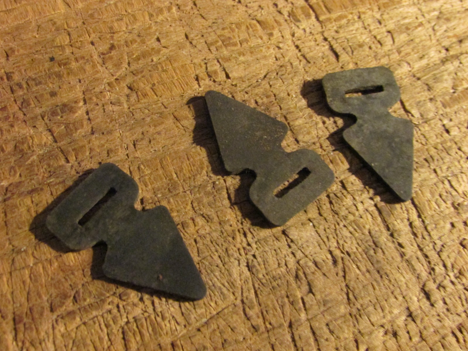Vintage  Archery Bow String Silencers, Lot x3, Bow String Dampeners, Rubber, WOW