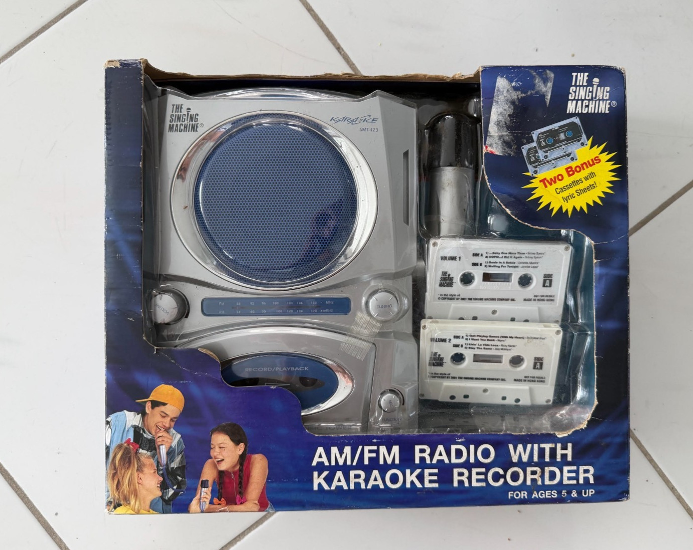 The Singing Machine Portable Karaoke SMT-423 AM/FM Radio With Recorder & Tapes