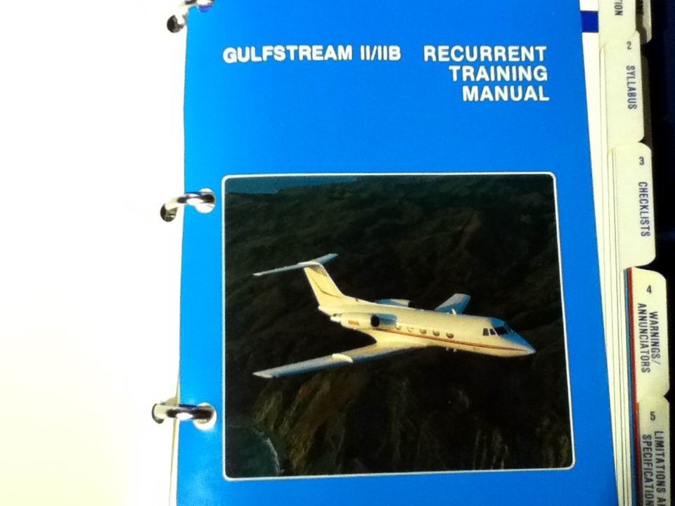 Gulfstream II and IIB Recurrent Training Manual
