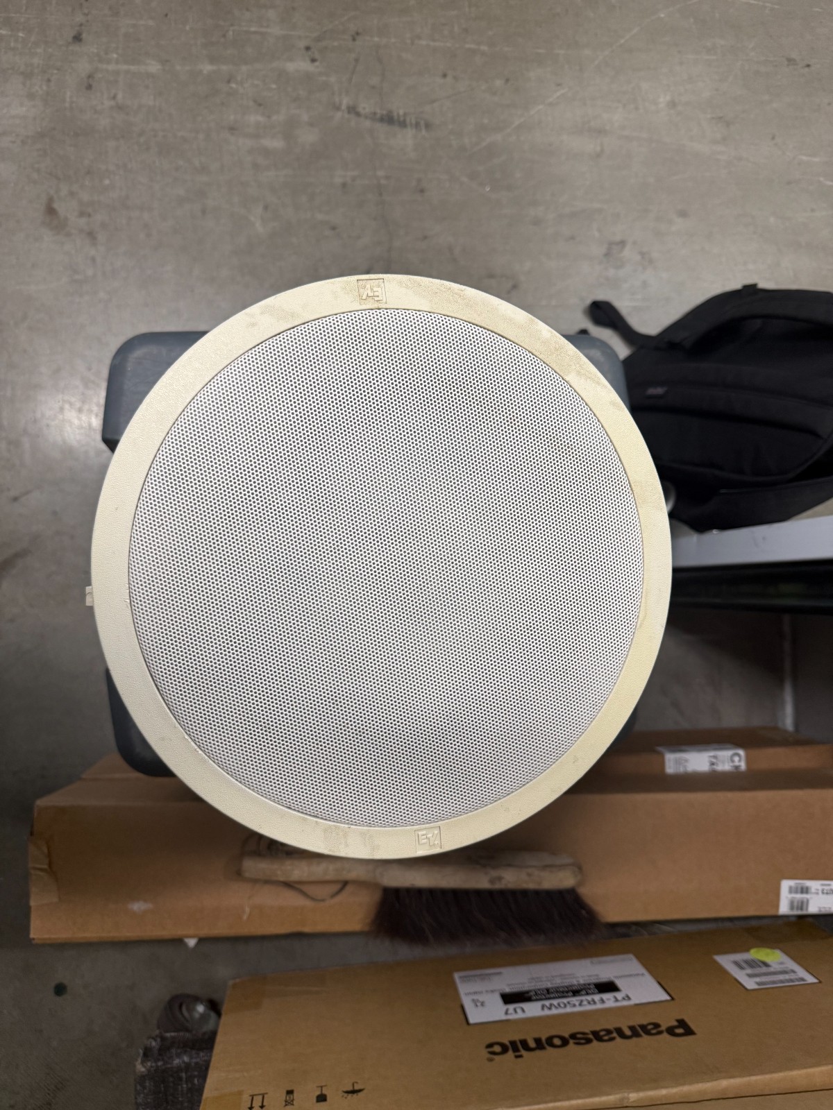 Electro-Voice C8.2 Ceiling speaker