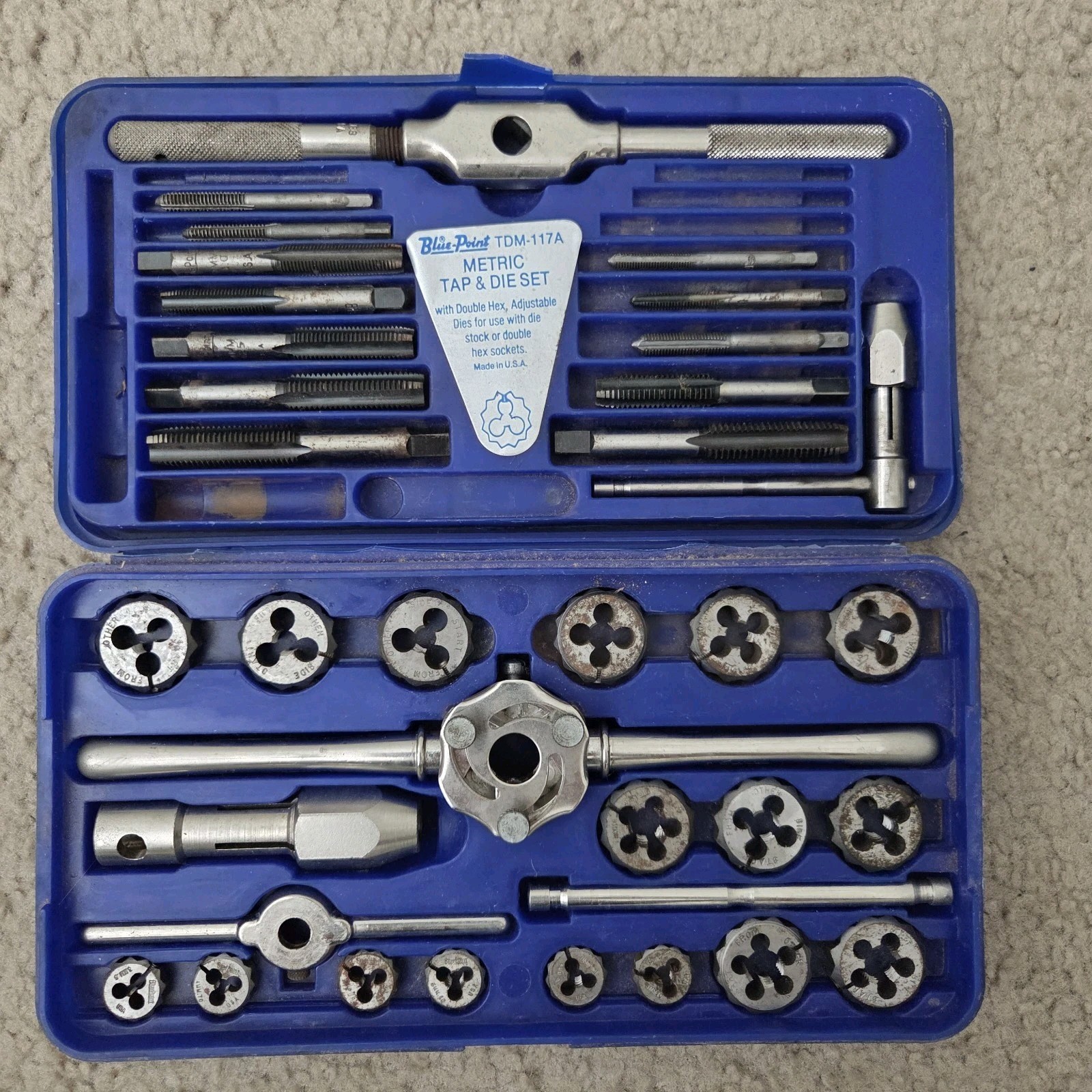 Blue-Point Tools USA 41-Piece Metric Tap & Die Set Snap On TDM-117A **READ, Blue