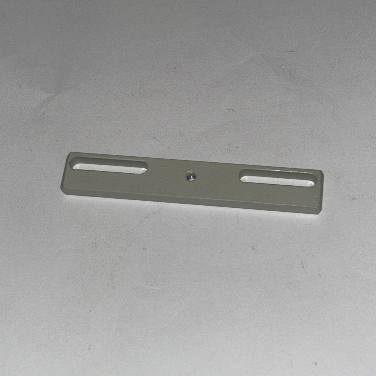 995154 Bracket