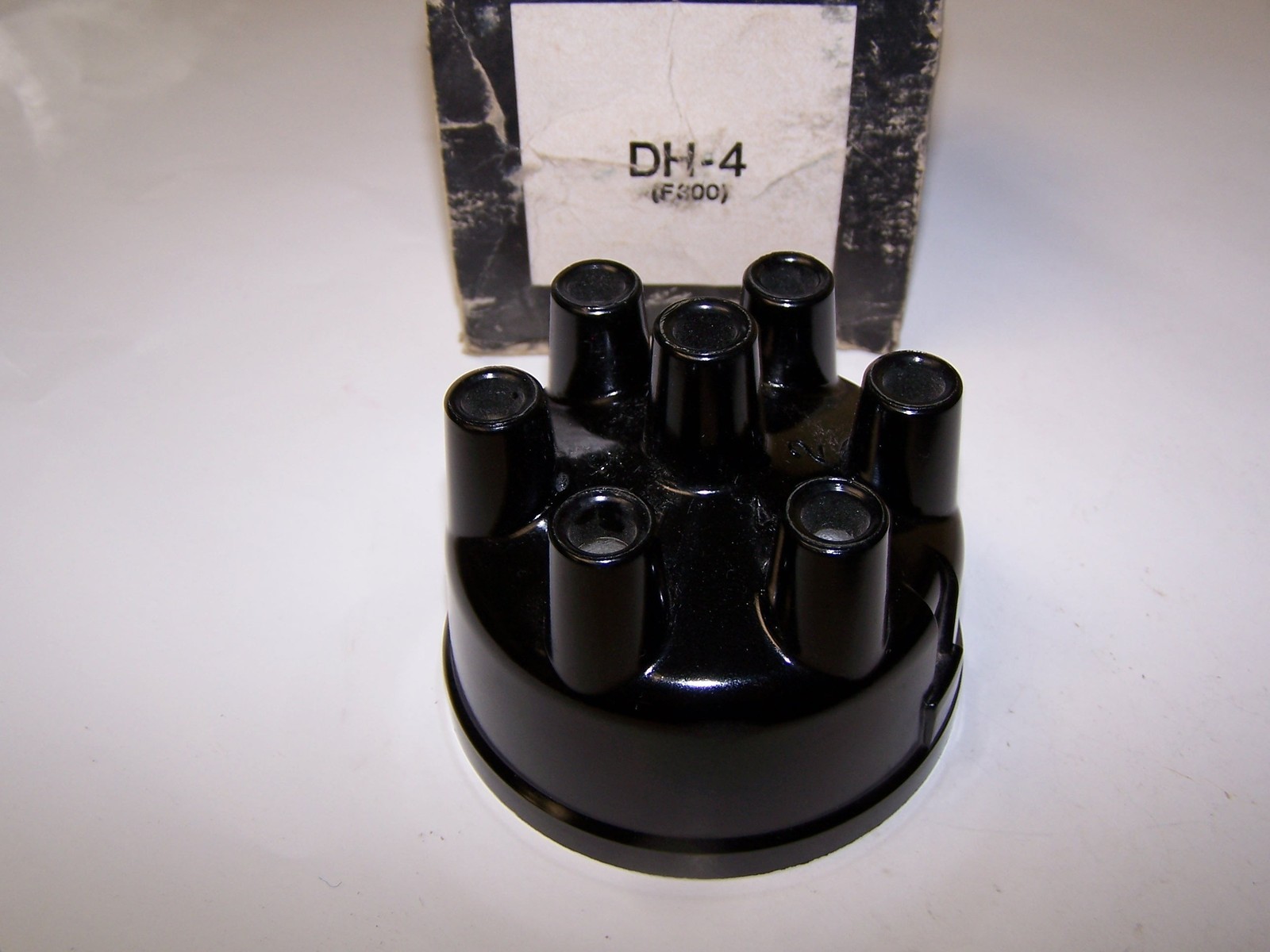 1949-1976 Ford, Mercury 6 cylinder Distributor Cap - E-Tron DH4