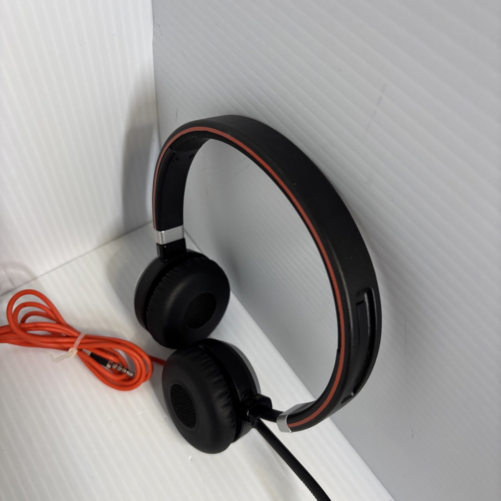 Jabra Evolve Headsets: Model HSC017 Excellent Condition (b73)