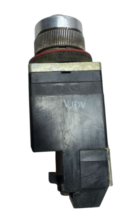 Allen-Bradley 800MR-JX9B Selector Switch 3-Position Spring Return from Right