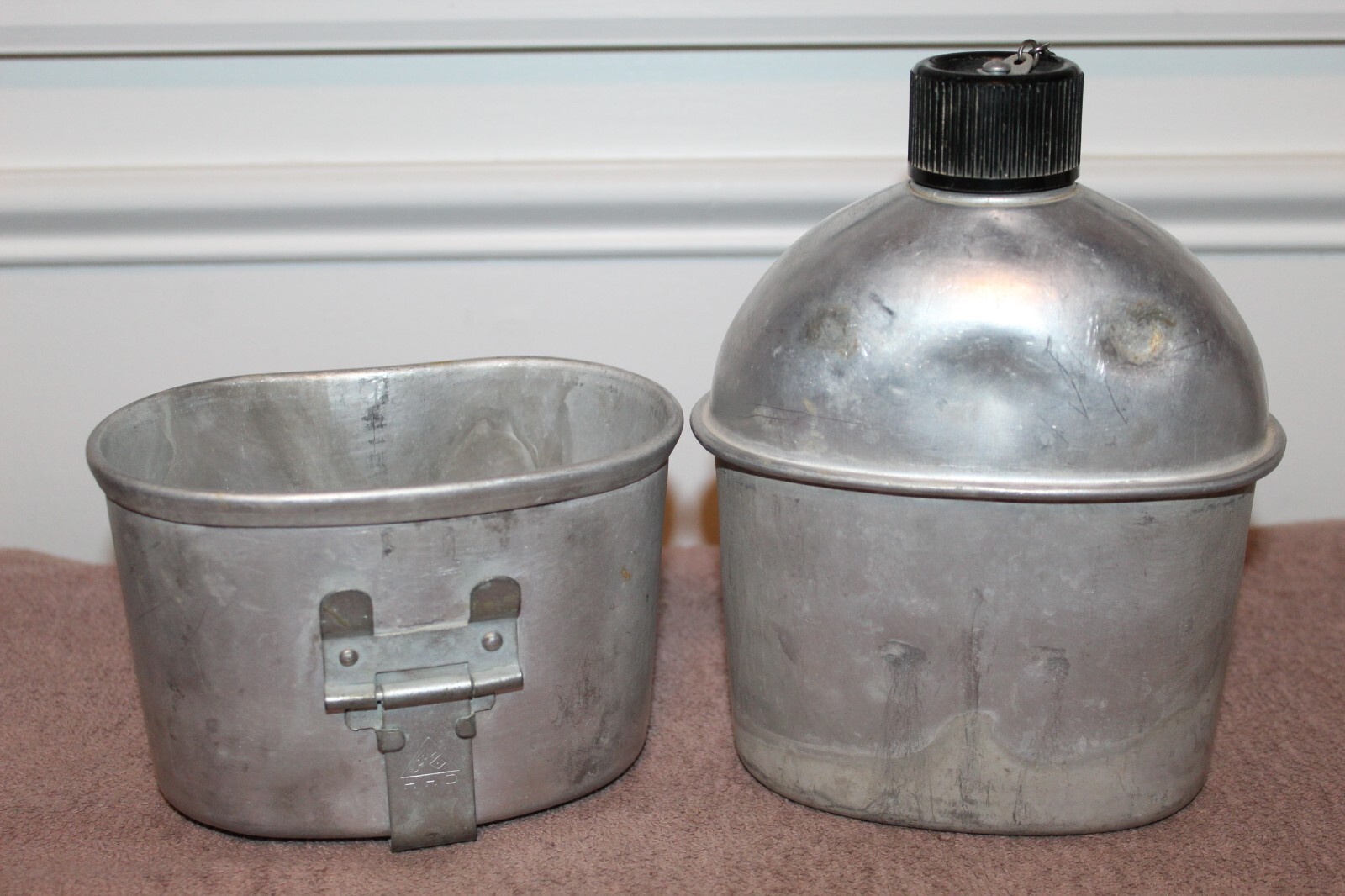 Scarce Original Pre 1991 Iraqi Army Two Piece Lg Canteen & Cup w/Triangle Stamp