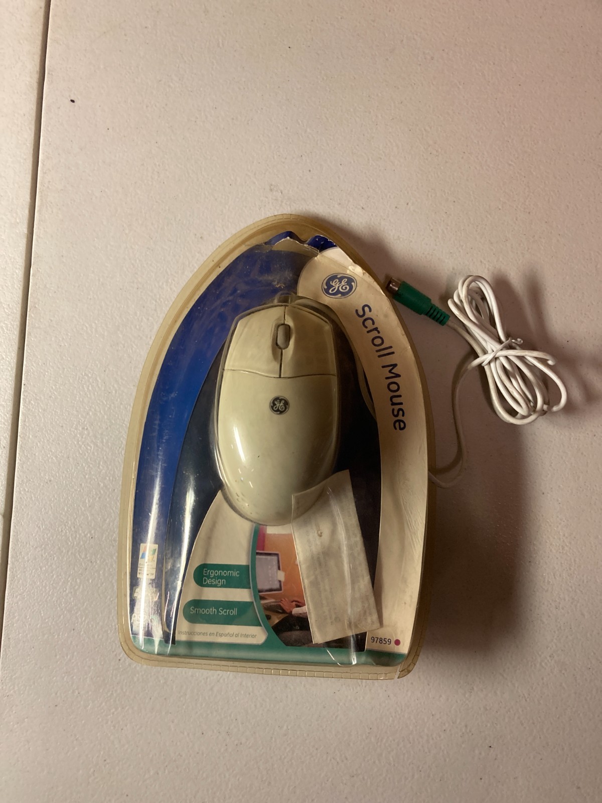 GE Model 97859 Scroll Mouse PS/2 port