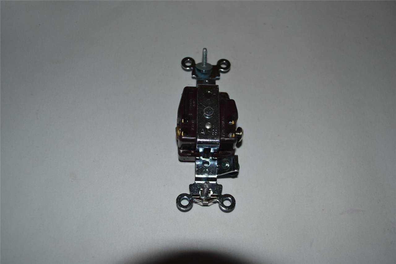 ONE NEW LOT OF 2 COOPER WIRING DEVICES AC SWITCHES 15 AMP SINGLE POLE AH1201