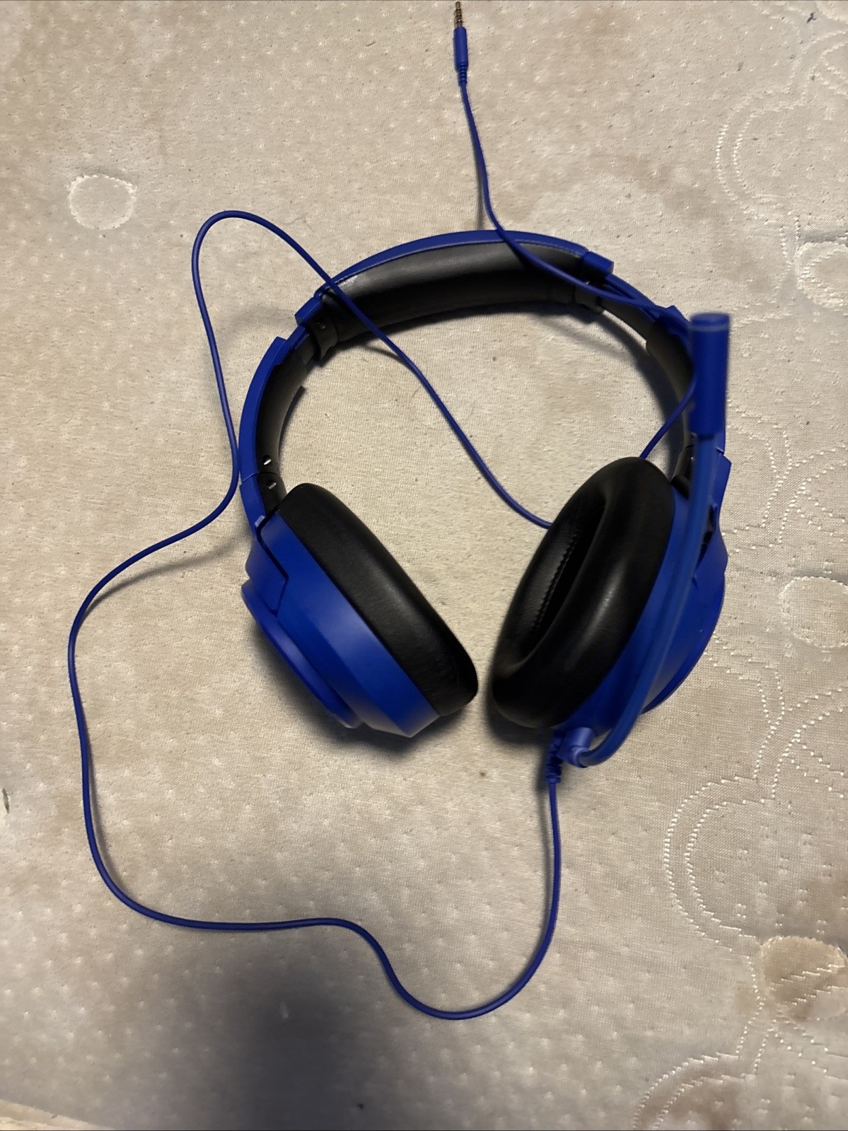 Gaming Headset with Microphone