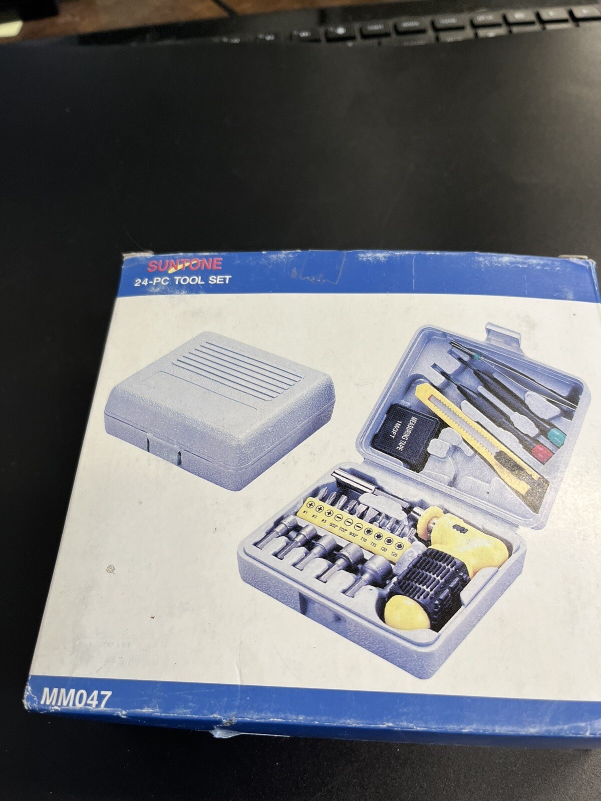 SUNTONE 24-PC TOOL SET MM047