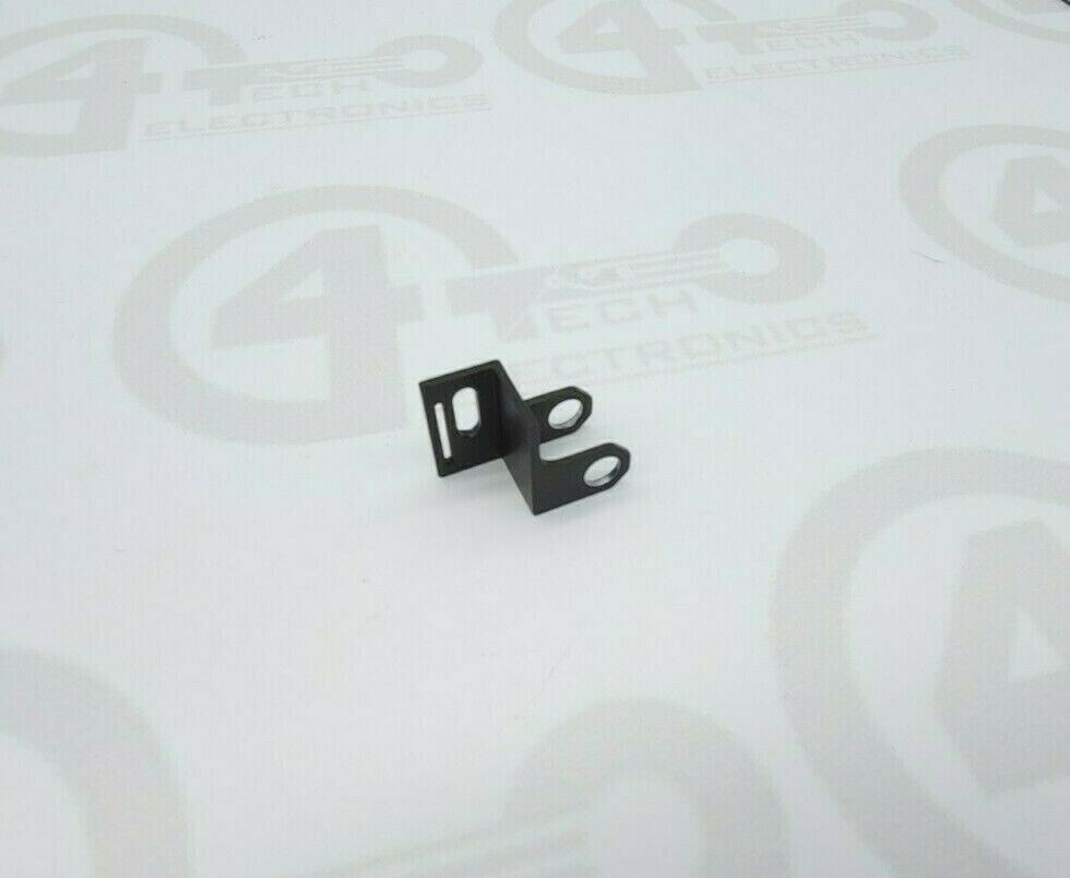 Universal Instruments Pulley Bracket 47482302