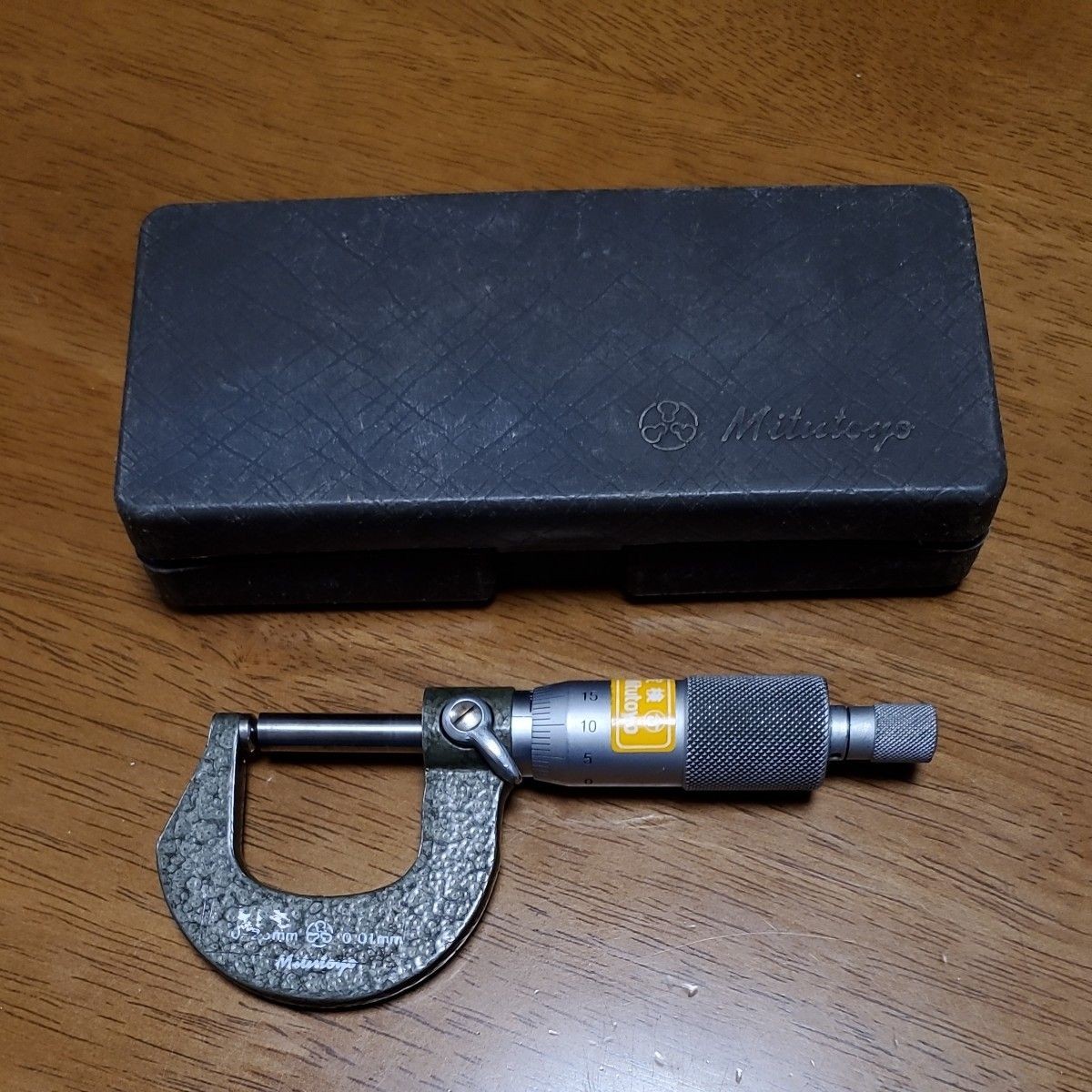 Mitutoyo Outside Micrometer with Storage Case Dimensional Measurement Instrument