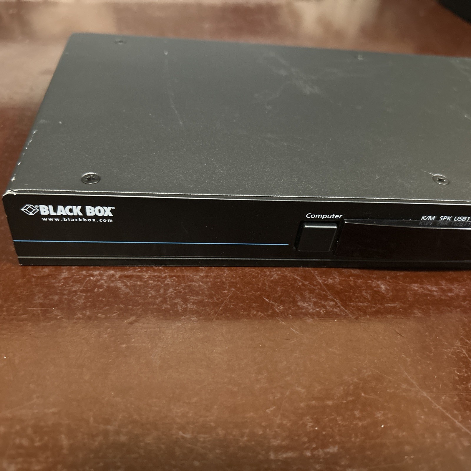 Zero-Touch switch SevSwitch Freedom2 4 port KV004A-R2 for parts no power cable