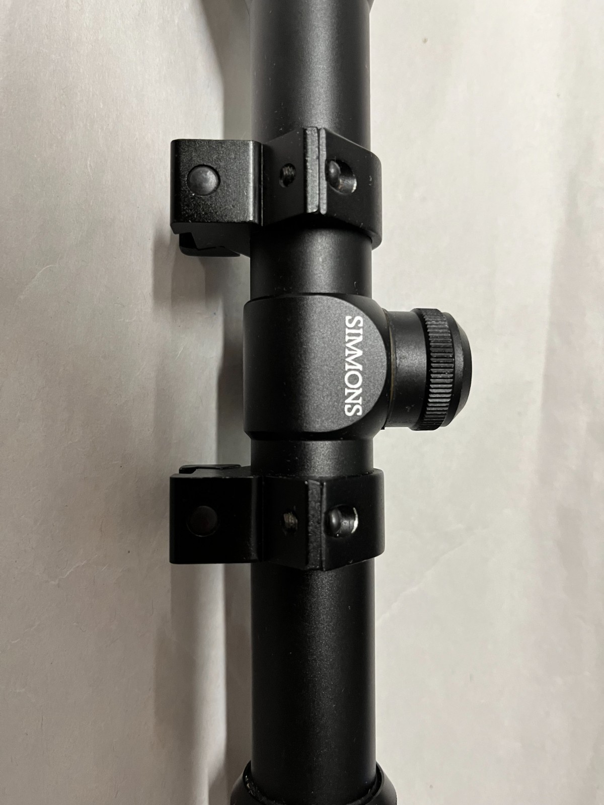 SIMMONS- 800563 3 - 9 X 50 Scope