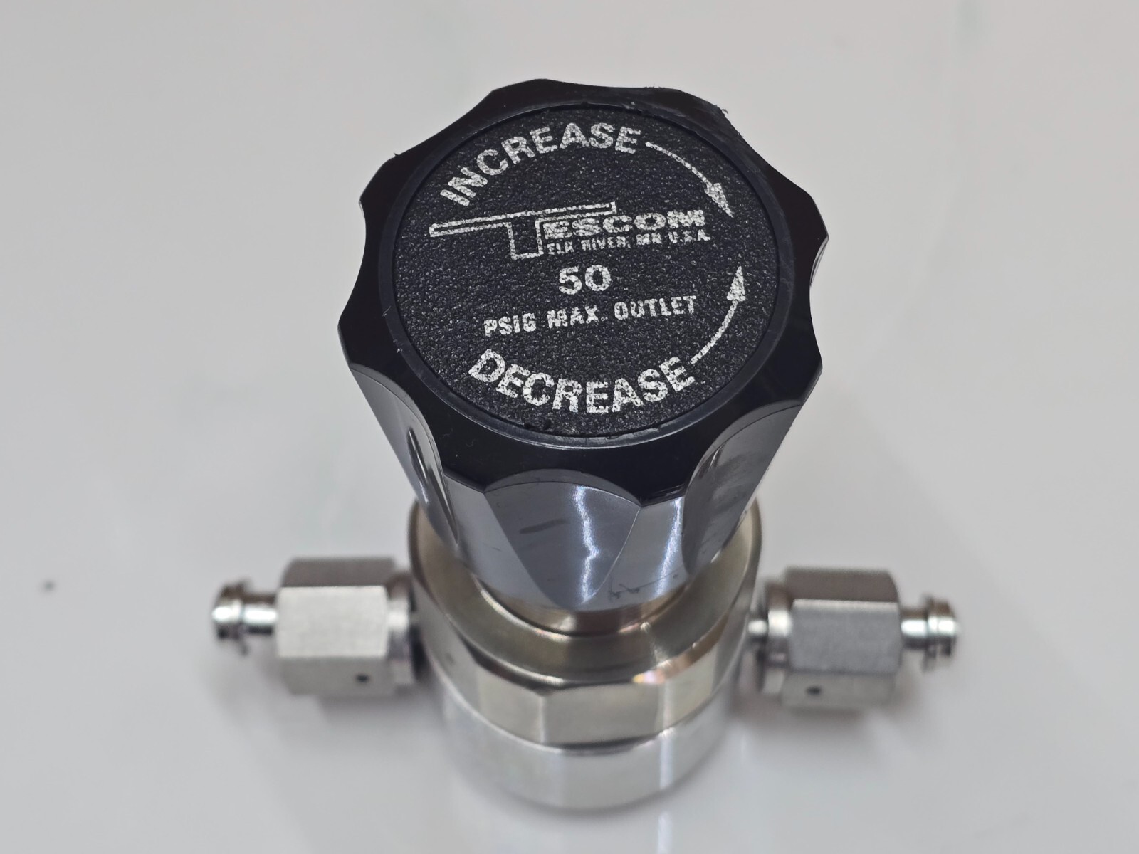 Tescom Pressure Regulator Model 44-2261-RH2
