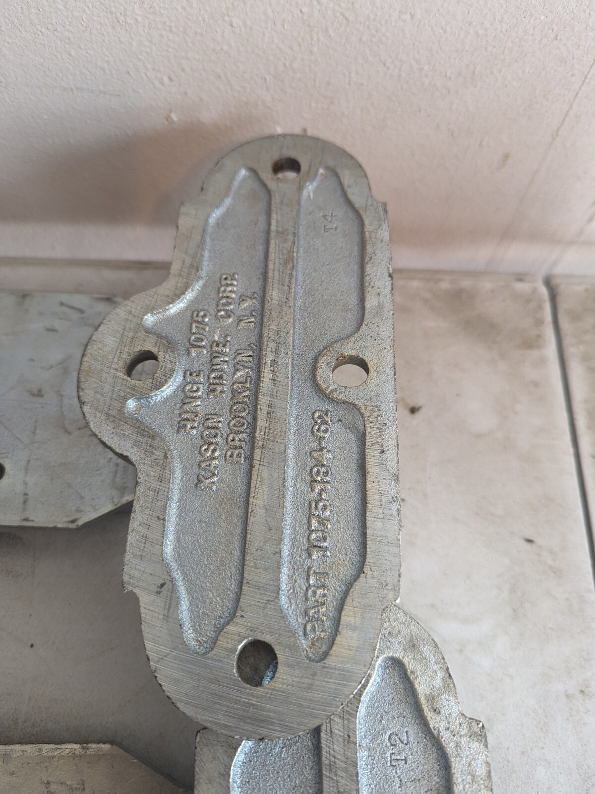 Kason Heavy Duty Right Hinge 1075 1 Hinge 4 Available