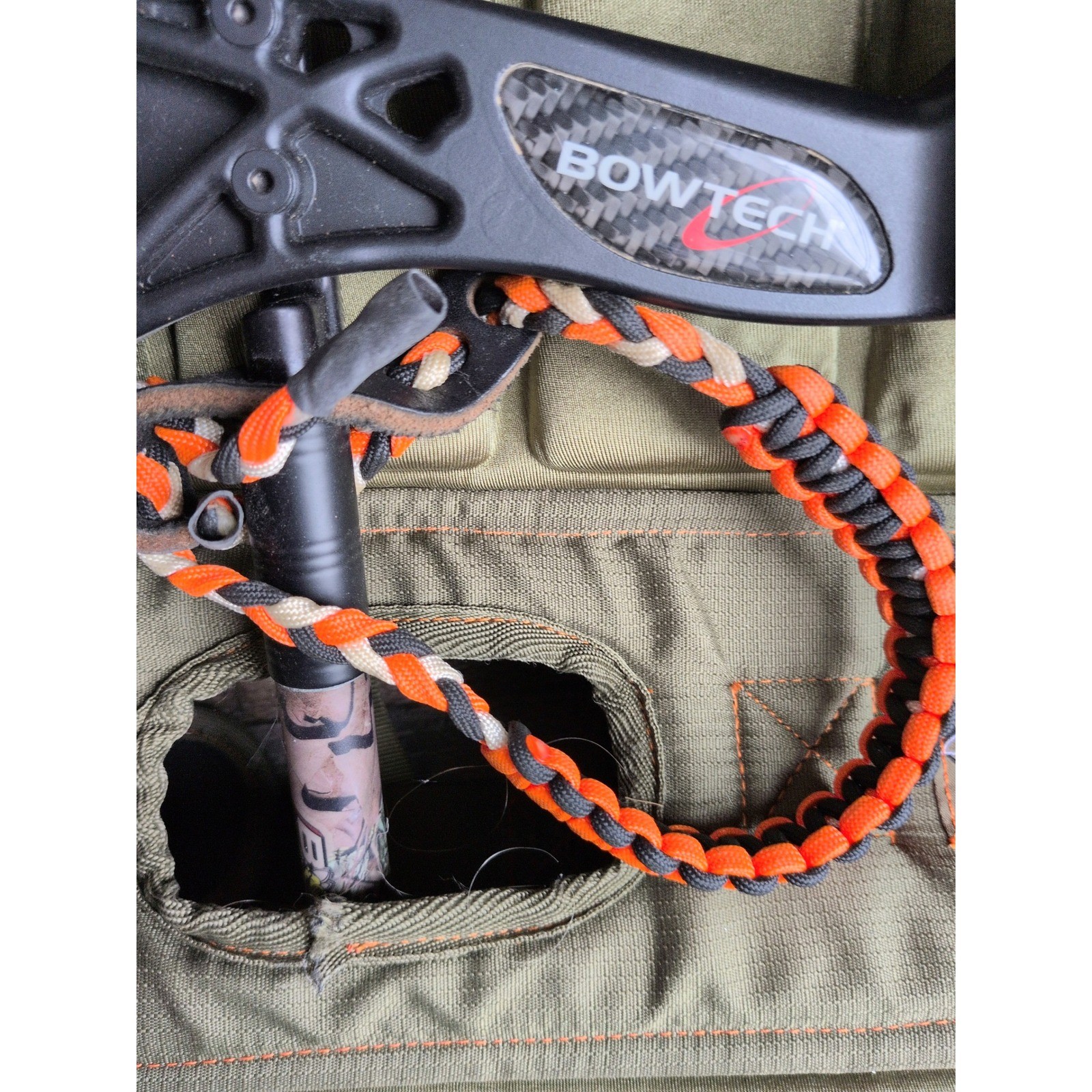 BowTech Carbon Icon RH Compound Bow RAK Package w/ Bee Stinger Stabilizer