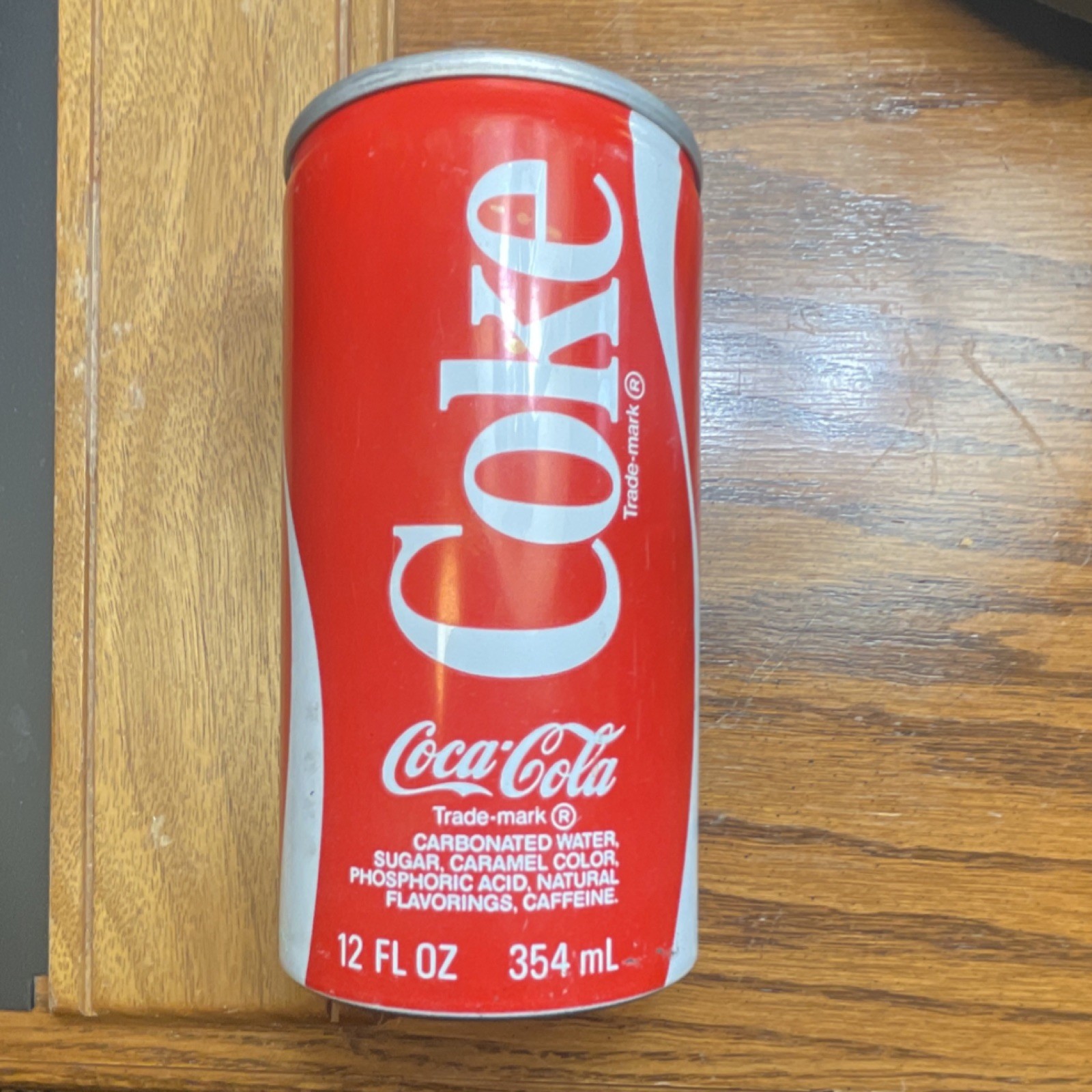 Coca-Cola Soda Can 12 fl oz 354 mL Red White Stay-On-Tab Collectible