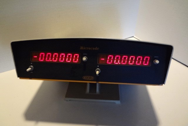 BOECKELER INSTRUMENTS DIGITAL READOUT DISPLAY 2 AXIS MODEL 2-815.5x1 **NICE**