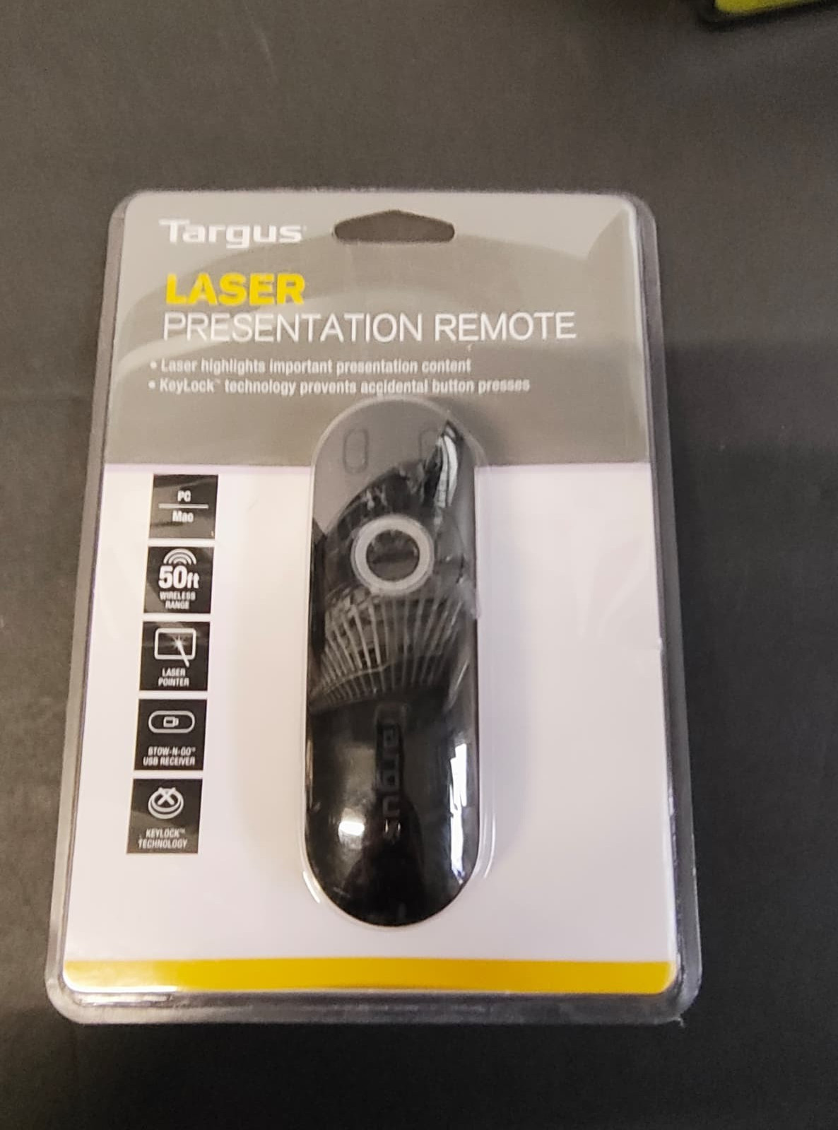 Targus Laser Presentation Remote w/ Laser Pointer  & USB Receiver (9A/B2) A