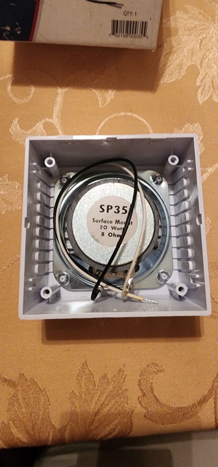 ELK SP35 Speaker 20 Watt MISSING MOUNTING SCREWS
