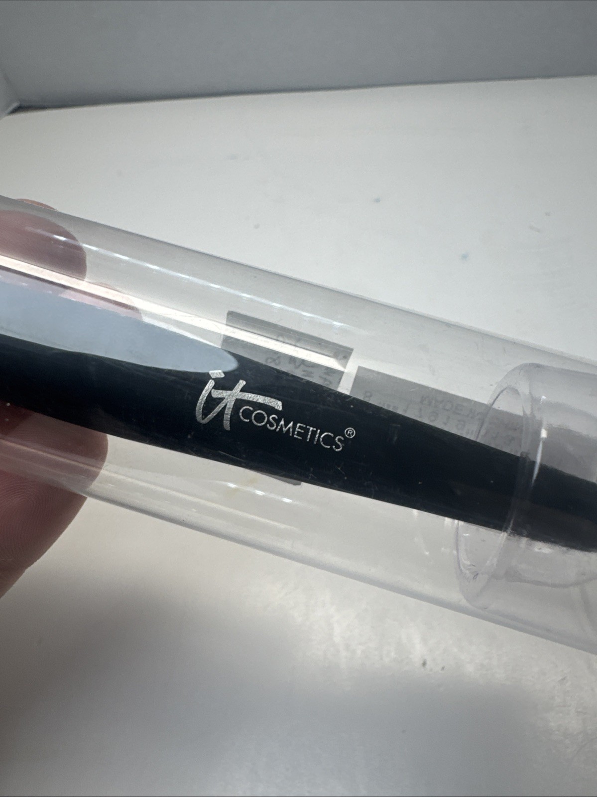 IT Heavenly Luxe Airbrush Blush Brush NEW IN TUBE!