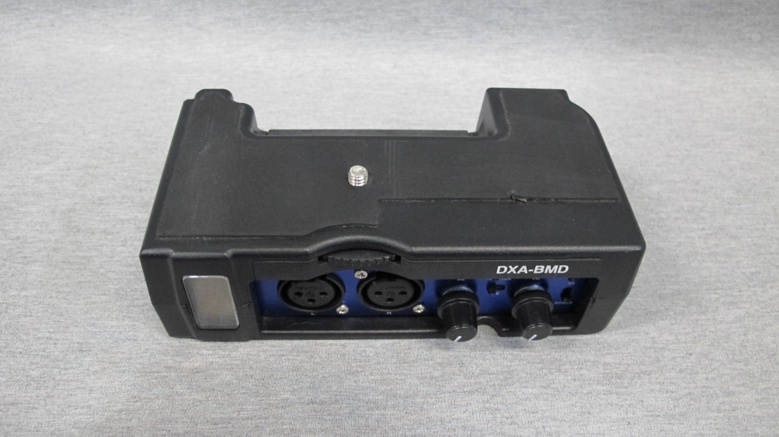 Beachtek DXA-BMD Blackmagic Cinema Camera 2-Channel Passive Audio Adapter