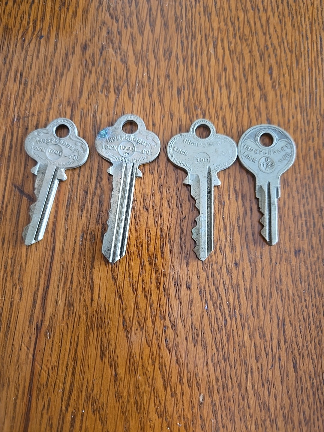 Lot of 4 Vintage Keys Independent Lock Company ILCO Ornate Design