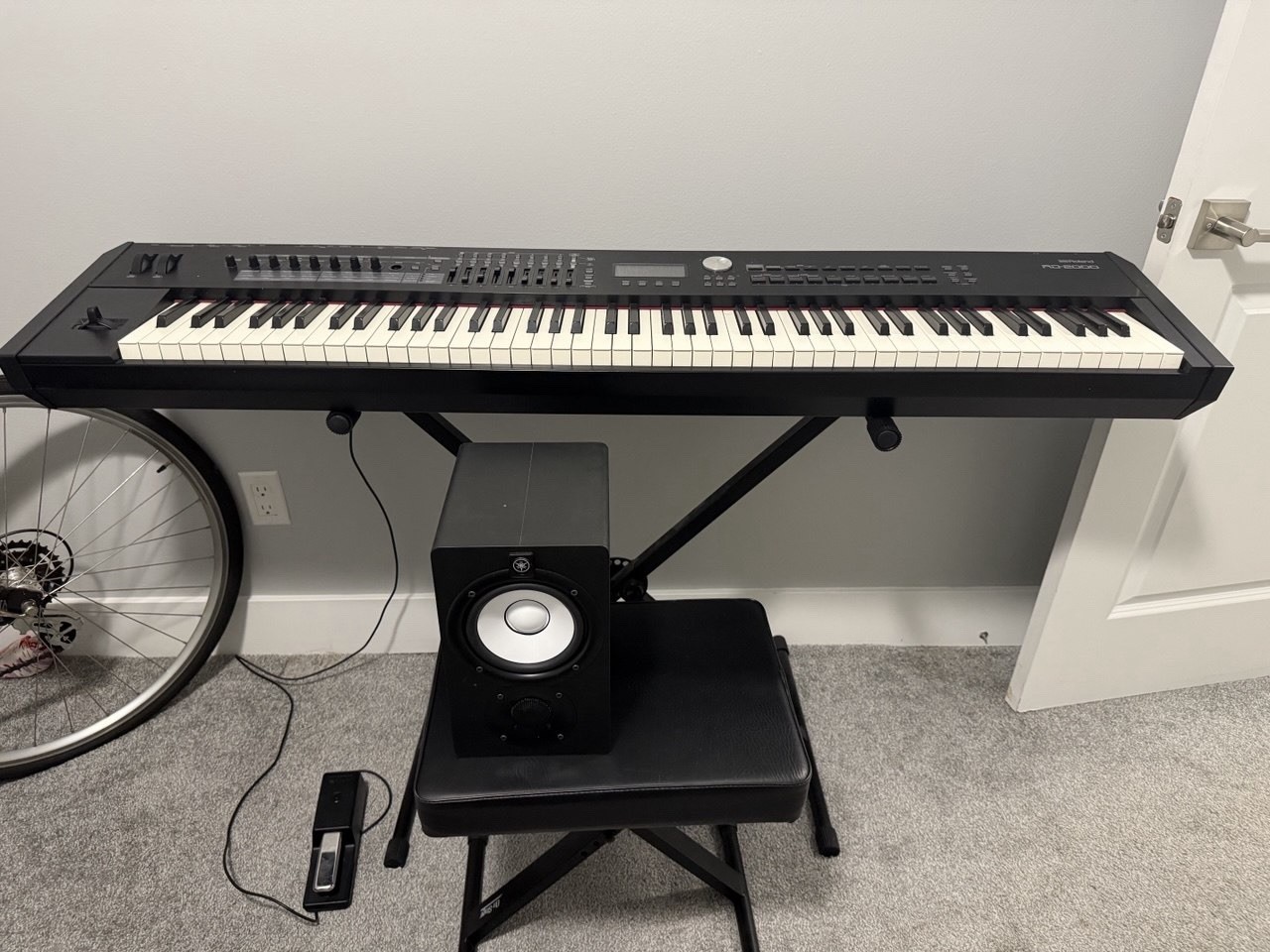 Roland RD-2000 Stage Piano 88-Key and Extra Speaker Yamaha HS5 Bundle Plus Stand
