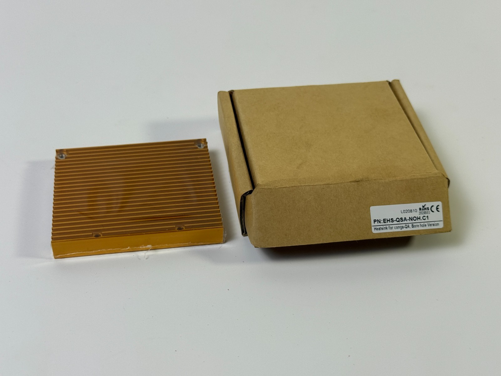 conga-QA Heatsink EHS-QSA-NOH.C1 Bore Hole Version w/ Thermal Pads & Hardware