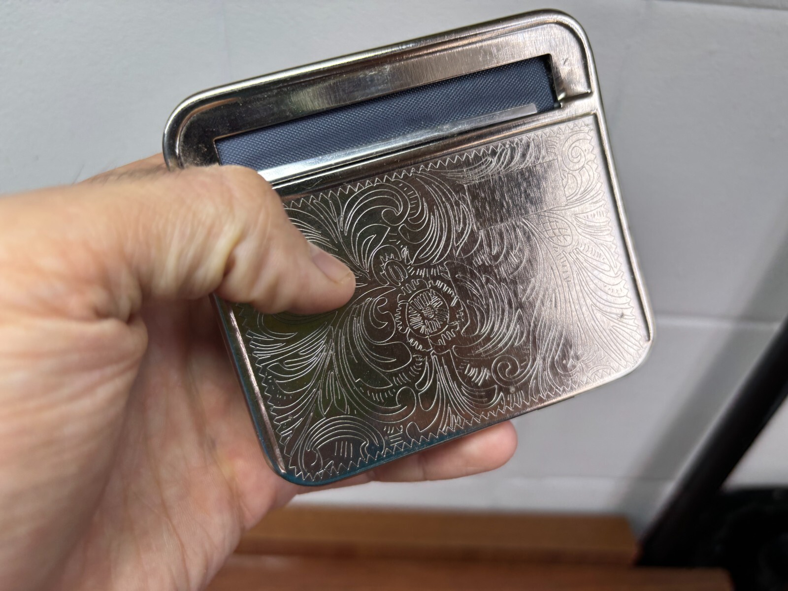 Working Automatic Rolling Machine Cigarette Case Cigarette Paper