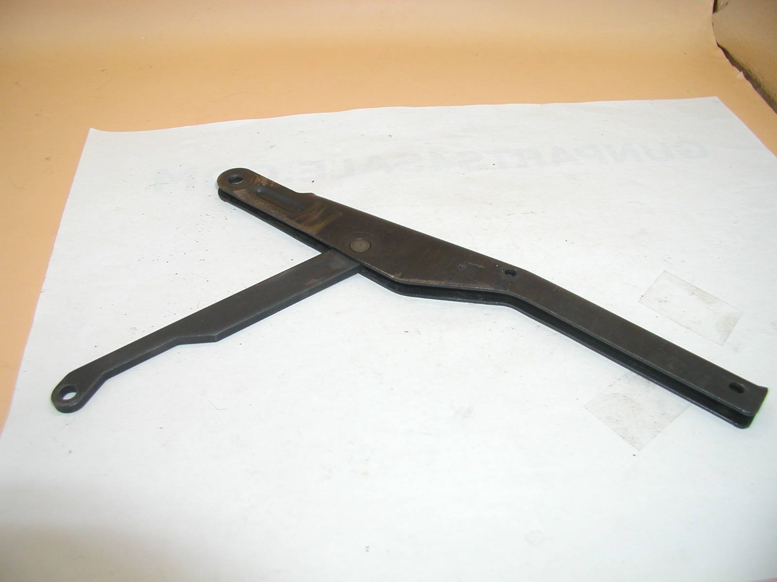 Crosman 66C Powermaster - Lever Link Assembly