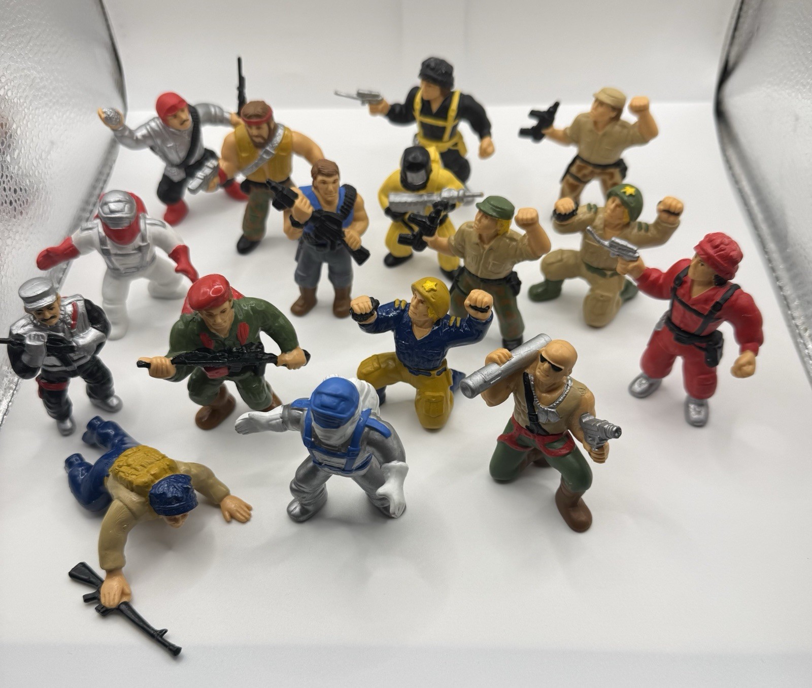 Panosh Combat Commandos Lot 16 Military Mini Figures w/ Weapons 1987