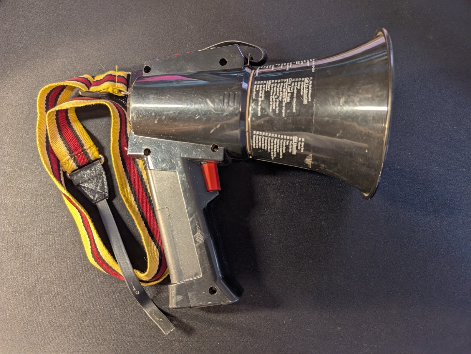 Realistic Musical POWER HORN Loudspeaker 94 Songs 32-2030 Vintage For Parts