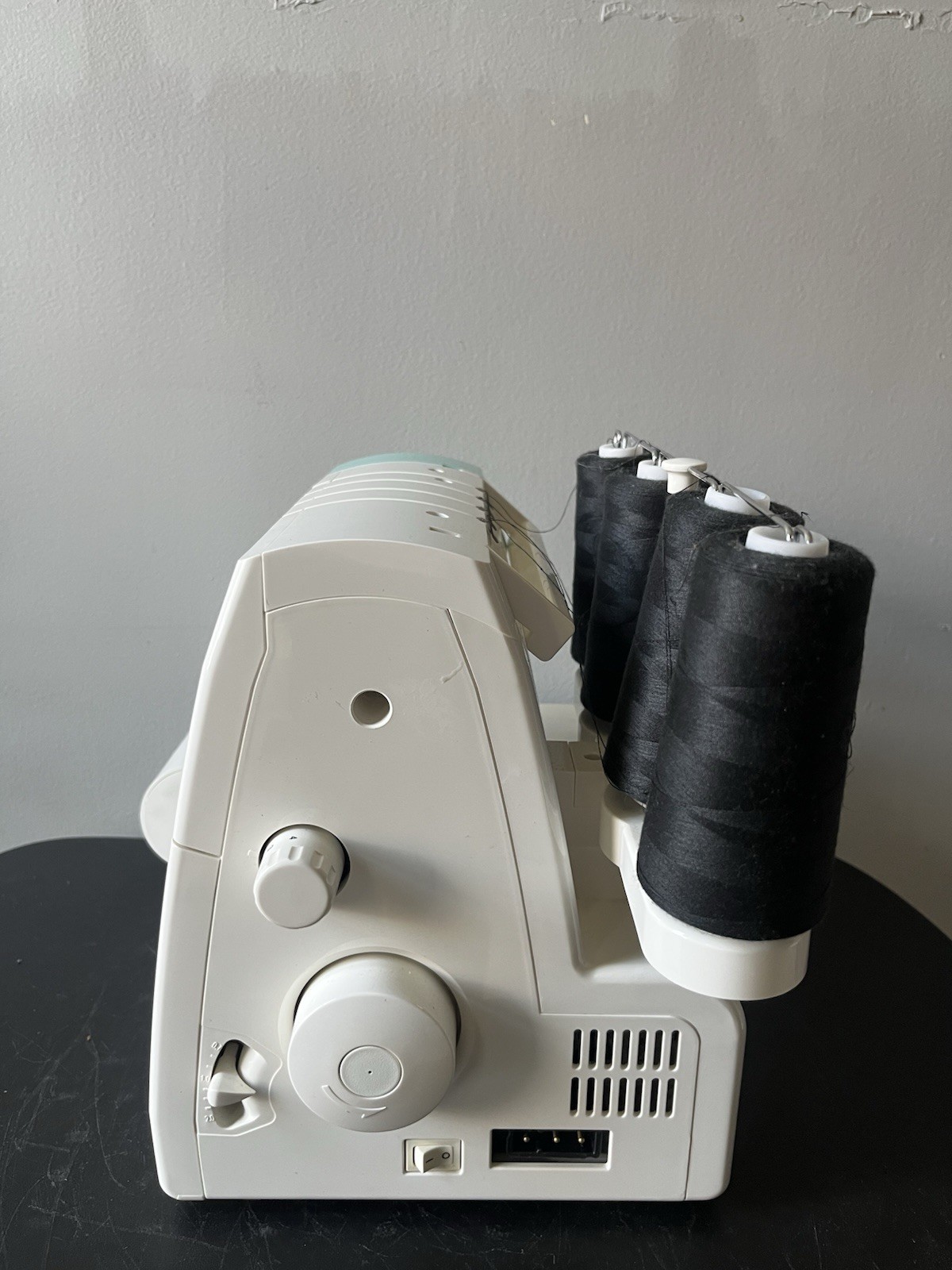 SINGER Stylist Serger Machine Model 14SH764 WORKS