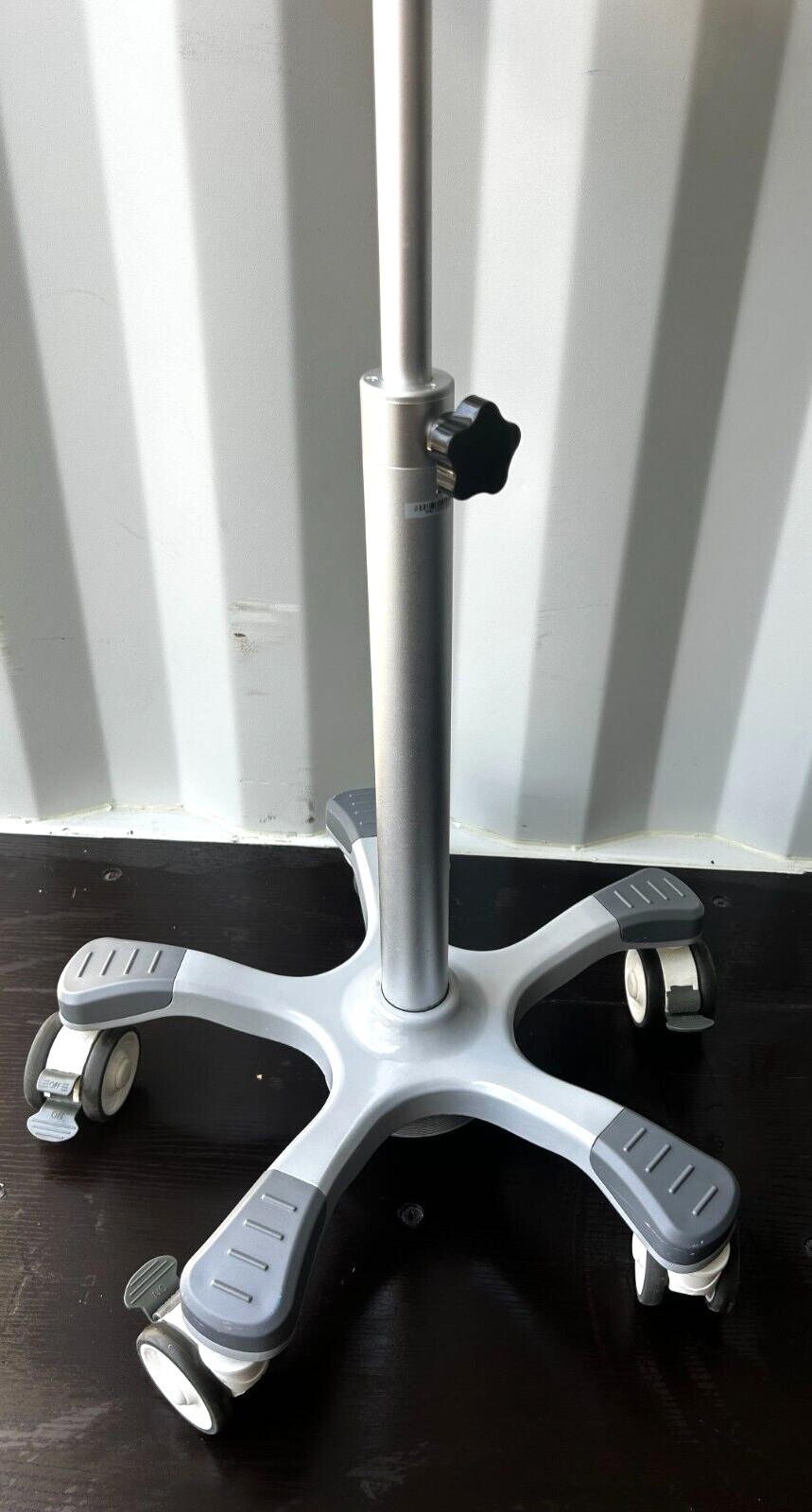 Welch Allyn Propaq Rolling Stand w/ Basket Only