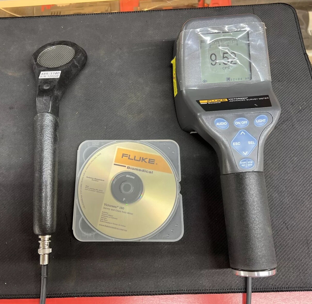 Fluke Model 990 Victoreen Advanced Survey Meter with probe 489-110D 2008 Calibra