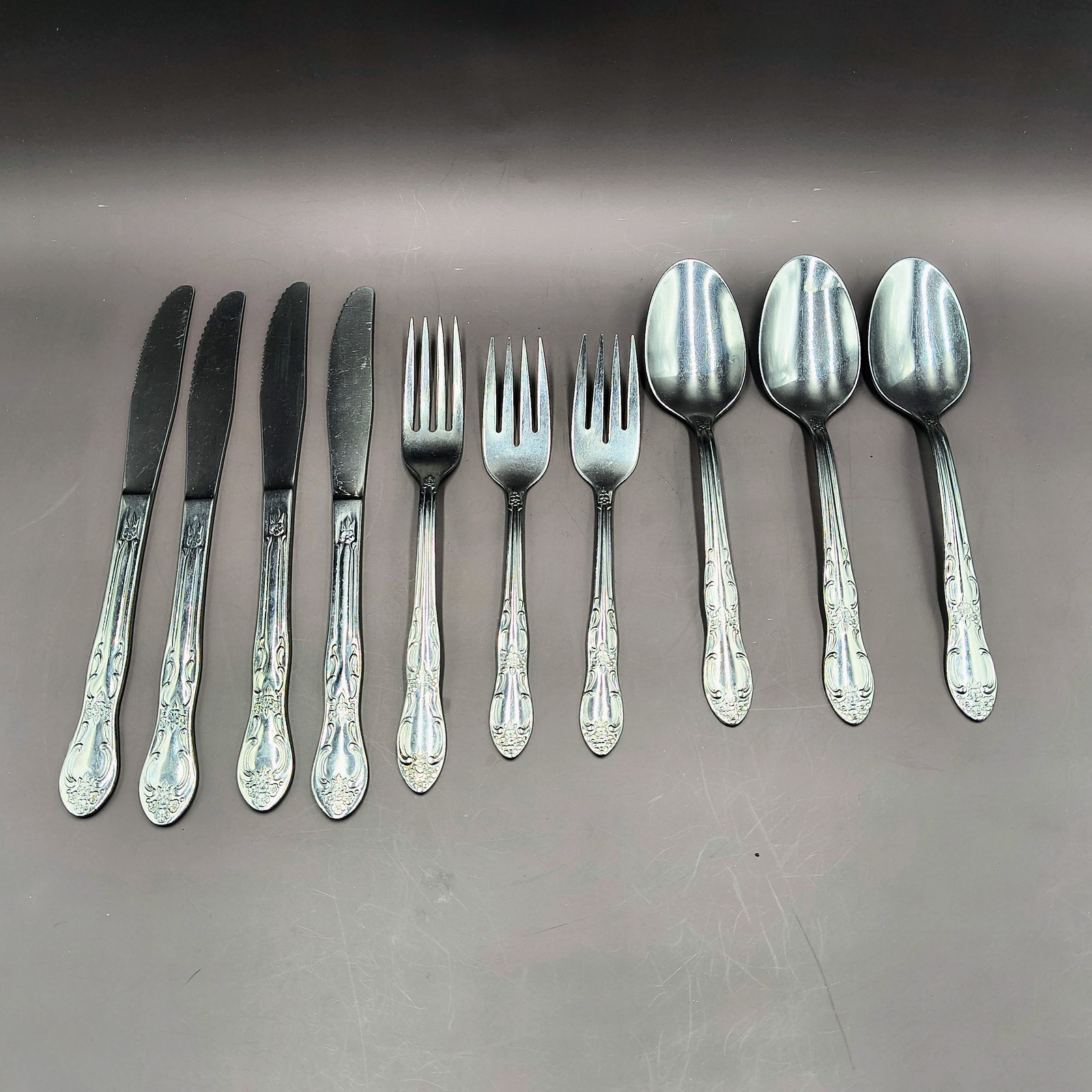 Oneida Oneidacraft 10 Piece Venus Stainless Steel Flatware Glossy Floral