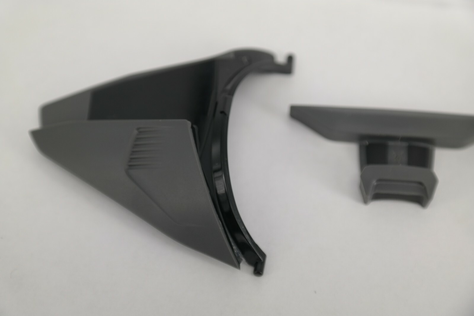 Authentic Oakley CLIFDEN OO9440 GREY / BLACK Side Bridge Shields Blocker Blinder