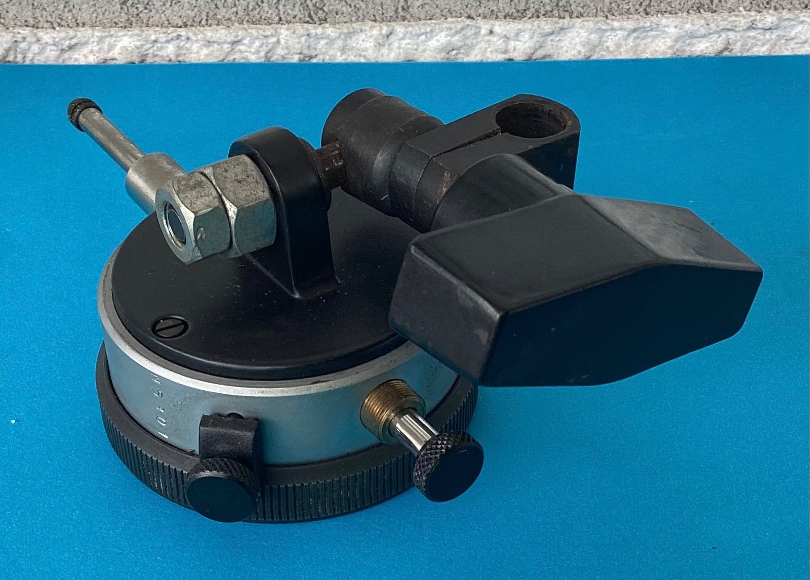 SPI 20-703-5 Dial Indicator: 1" Range, 0-100 & 0-50-0 Reading, 2.25" Dial Diam