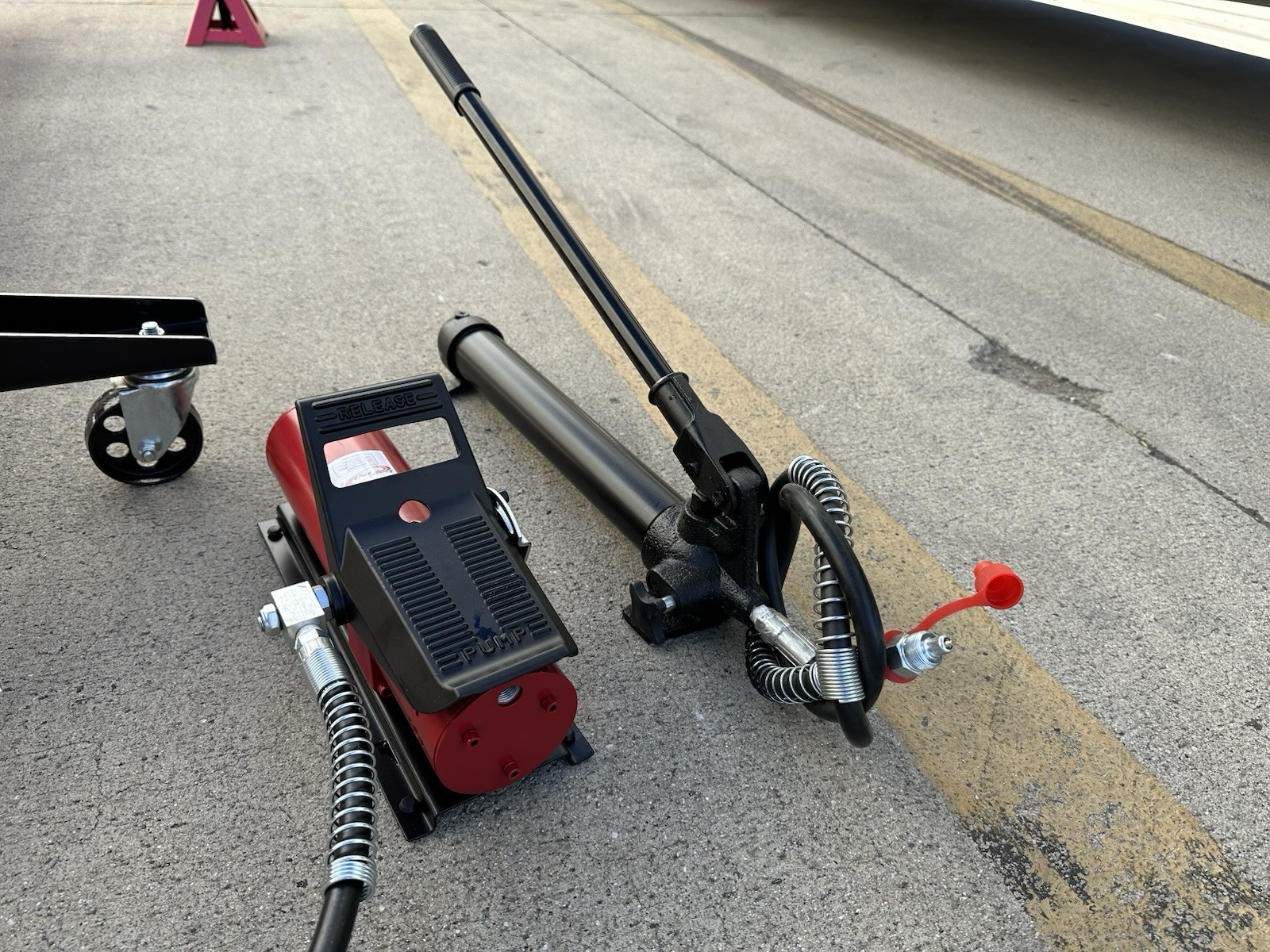 10 ton Auto Body Frame Machine Puller Straightener w/ Air Hydraulic Pump