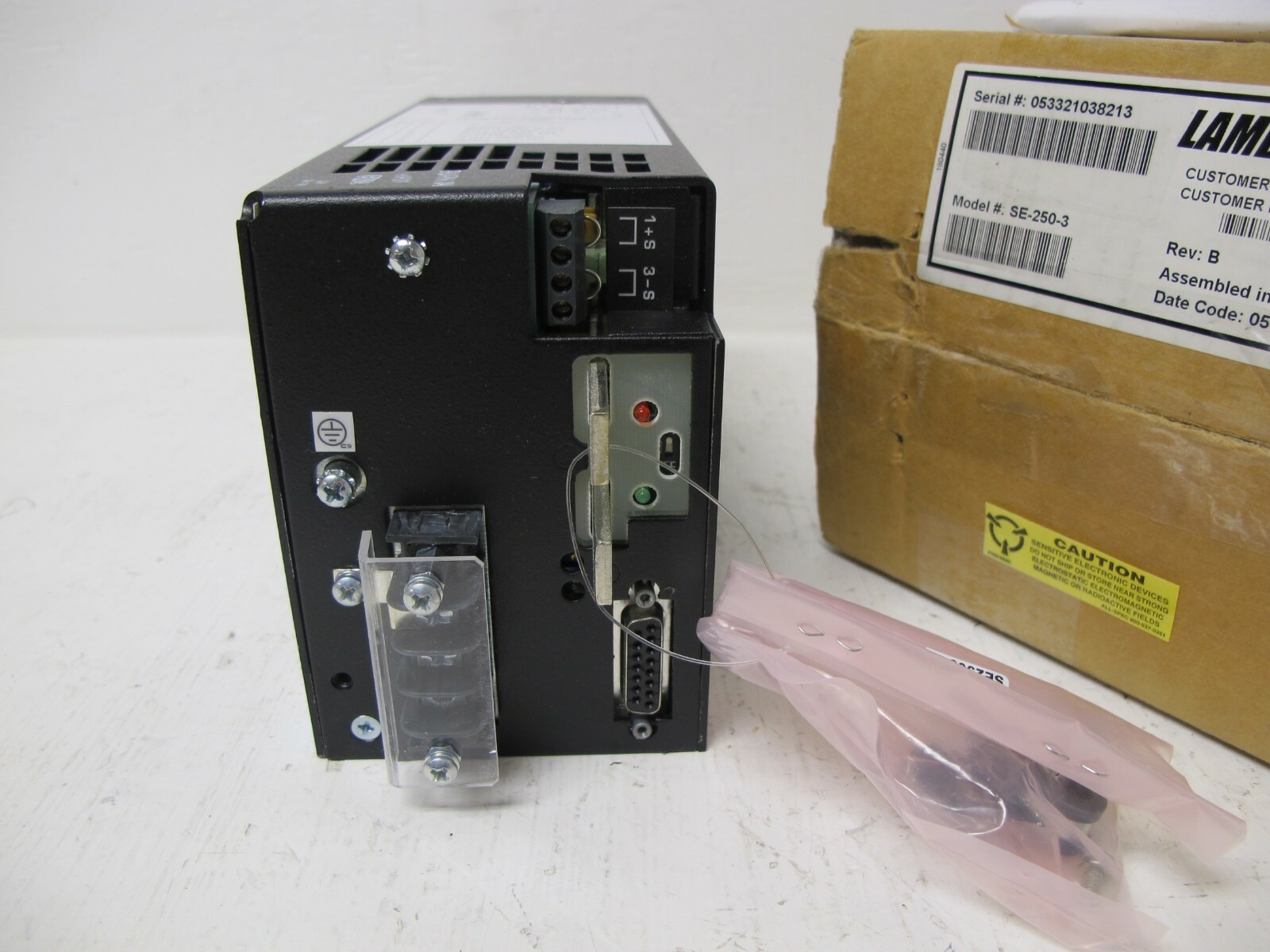 NEW Lambda Electronics SE-250-3 Regulated Power Supply Unit SE2503 115 VAC VDC